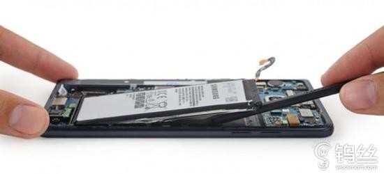 三星深陷爆炸門的背后 你手機里的電池安全嗎？_pic1
